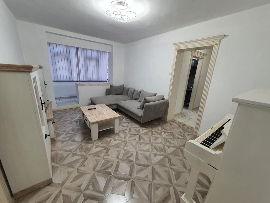 Iasi City - Central Apartment Exterior photo
